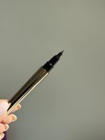 خط چشم قهوه ای دو سر CKNGN - تصویر 4